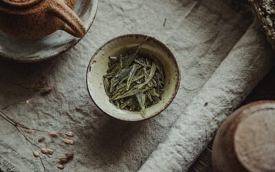 Longjing et Huoshan Huangya : Exploration des différentes saveurs du thé vert chinois